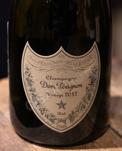 Этикетка шампанское dom perignon 2012 0.75л