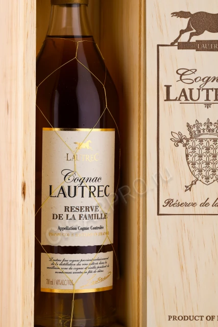 Cognac Lautrec Reserve De La Famille Коньяк Лотрек Резерв дэ ля Фамий 0.7л в деревянной упаковке