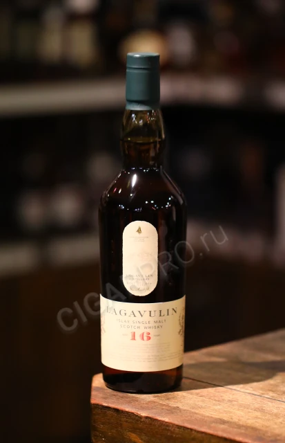 Виски lagavulin 16 years old 0.75л