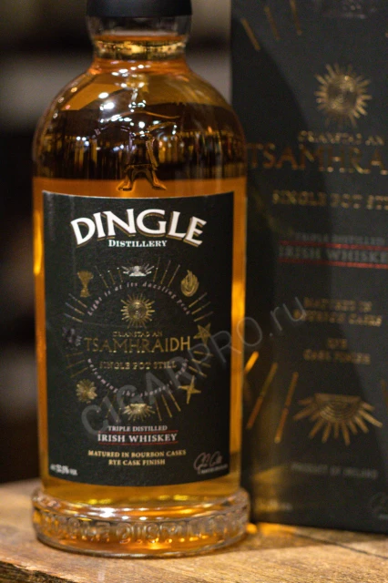 Dingle Grianstad An Tsamhraidh Single Pot Still 7 Years Old Виски Дингл Грианстад Ан Саура Сингл Пот Стил 7 лет 0.7л в подарочной упаковке