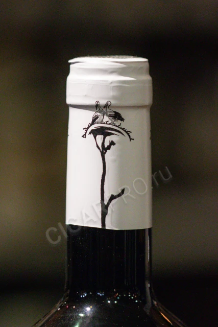 Логотип на колпачке вина Казайак-Вин Сторкс Изабельное Молдавское 0.75л