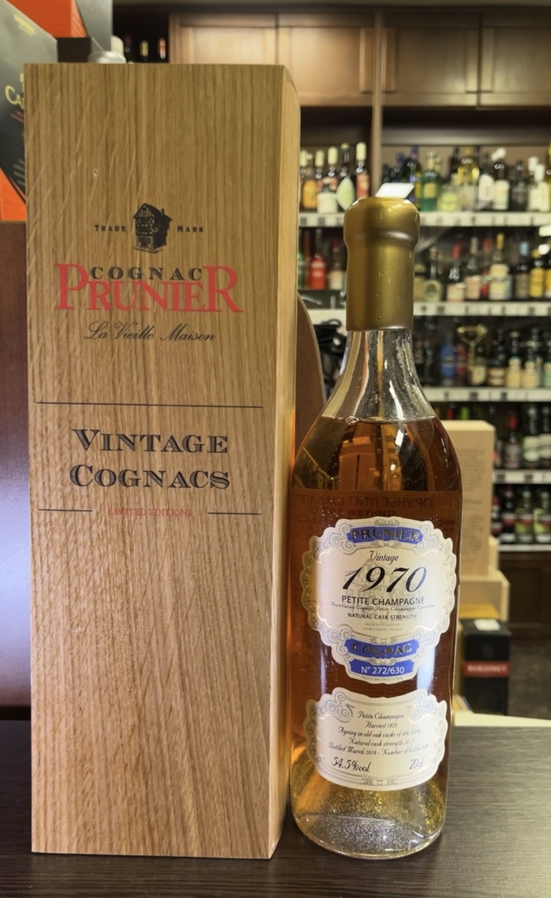 Prunier Petite Champagne 1970 years Коньяк Прунье Птит Шампань 1970г 0.7л в деревянной упаковке