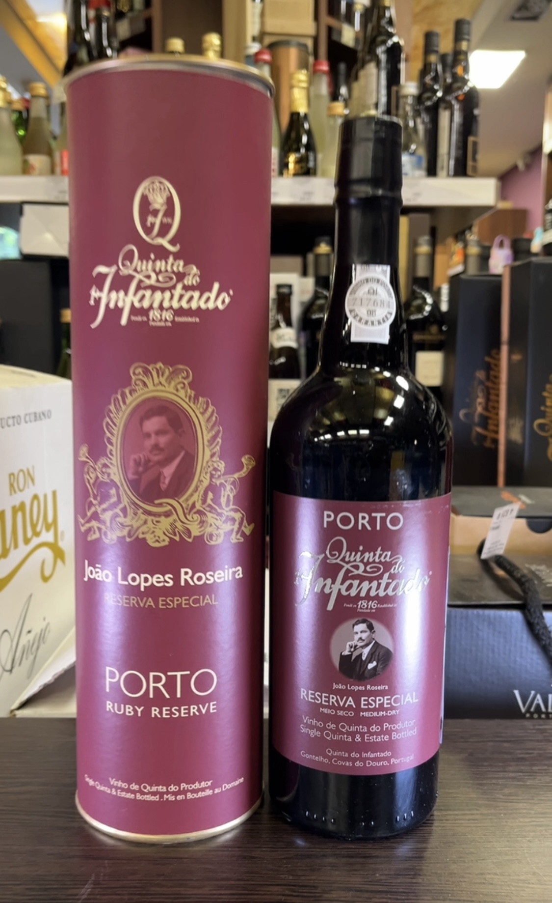 Quinta do Infantado Reserva Especial Портвейн Квинта до Инфантадо Резерва Эспесиаль 0.75л в подарочной тубе