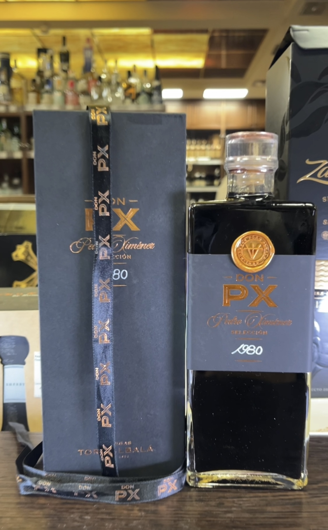 Don PX Pedro Ximenez 1980 Херес Дон РХ Педро Хименес 1980г 0.2л в подарочной упаковке